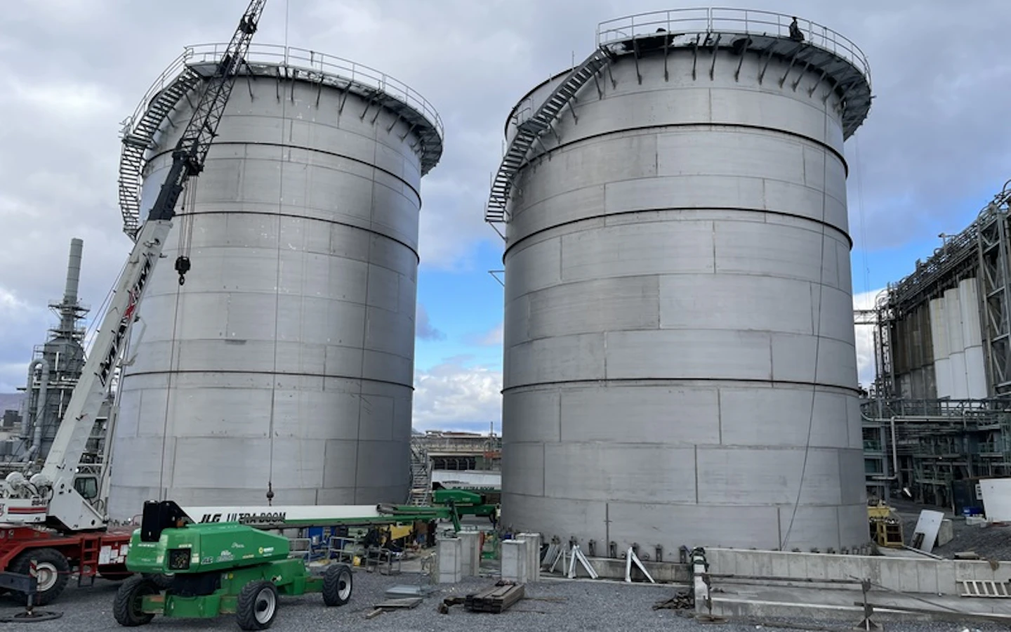 Industrial Storage Tank & Pressure Vessel Products